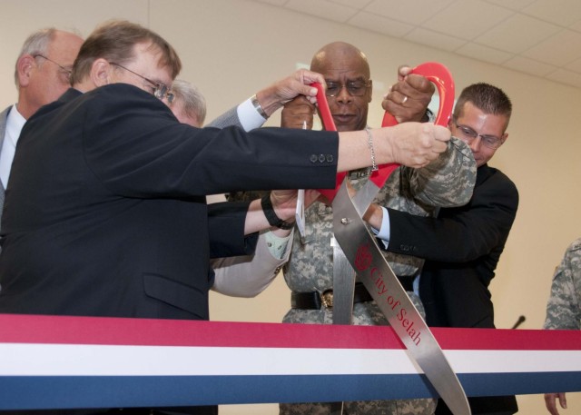 Two soldiers memorialized with Army Reserve