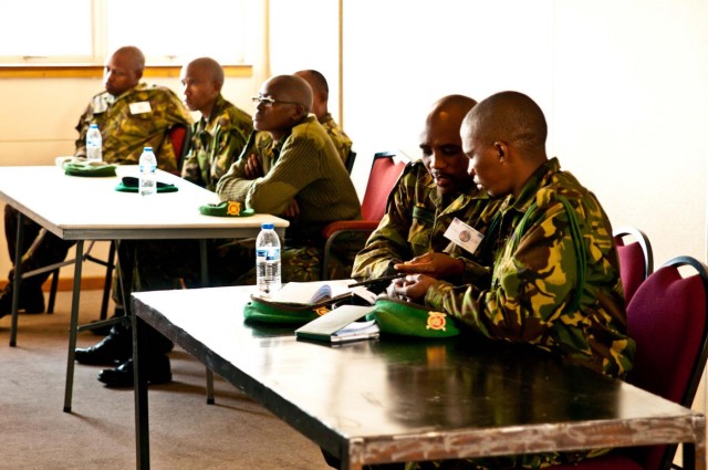 Chicago Soldiers teach rapid trauma response in Botswana