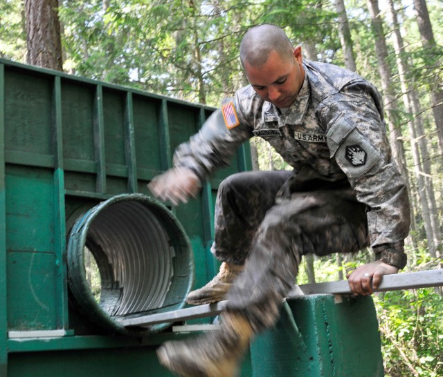 110th Chem Bn Soldiers Earn Rite Of Passage Article The United States Army 7768