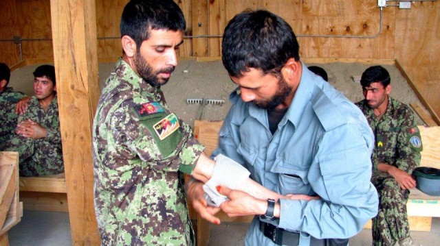 'Wolverine' medics train Afghan counterparts to perform proper life-saving skills