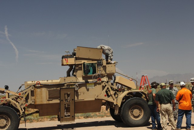 Division West Soldiers test new technology to defeat IEDs