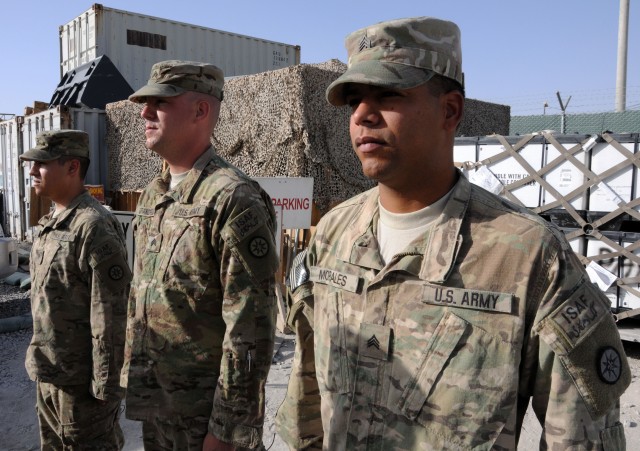 Boston Soldiers receive Combat Action Badges