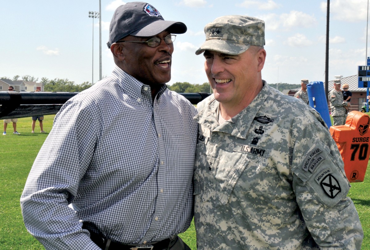 Former NFL Star SU Legend Visits Fort Drum Article The United