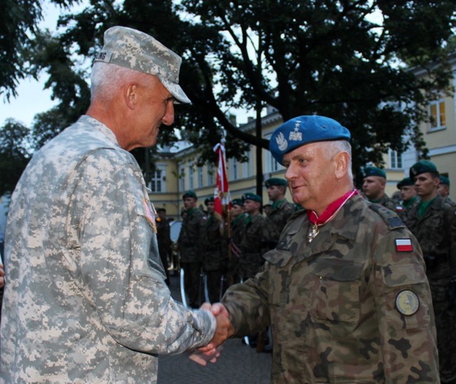 U.S. Army Europe presents Legion of Merit to Polish Army Commanders ...