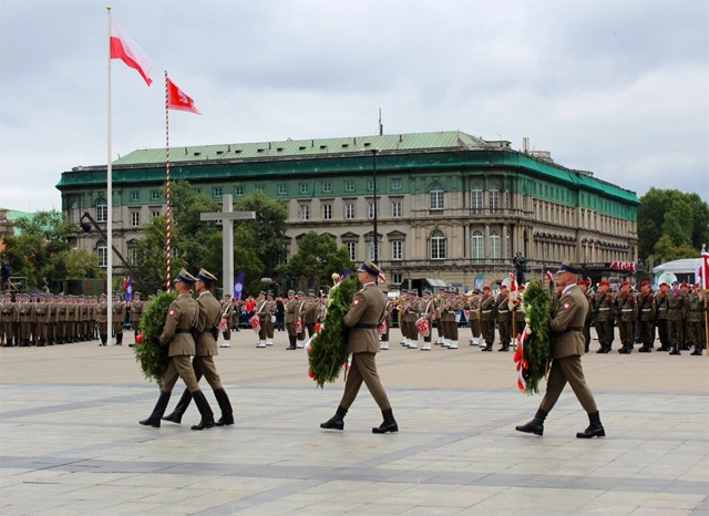 U.S. Army Europe Commander attends Polish Armed Forces Day