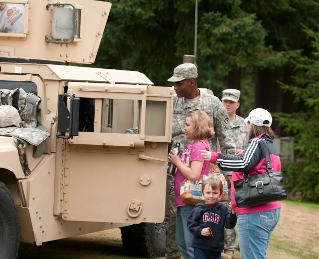 Military community connects with Gig Harbor