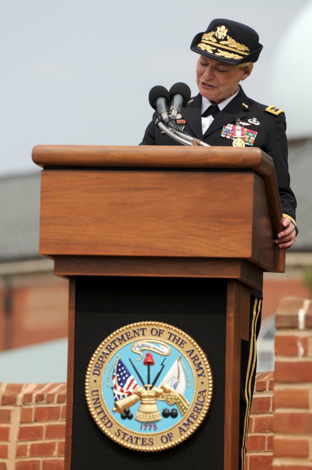Slideshow: First female four-star general retires from Army