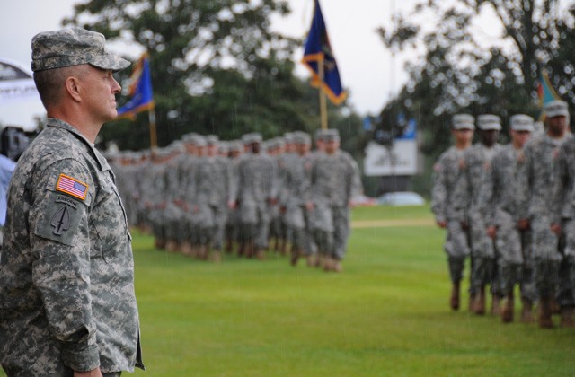 Mangum assumes command of USAACE