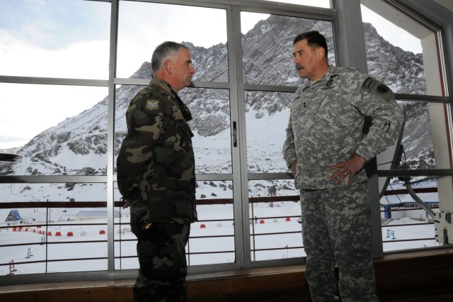 Army South strengthens partnerships with Colombia, Chile