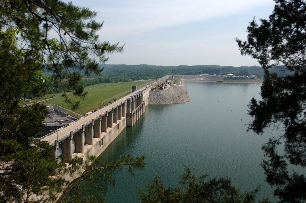 Work crews reach million-hour safety milestone at Wolf Creek Dam | Article | The United States Army