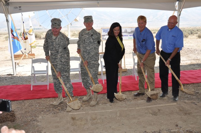 Senior Army officials  break ground for Tooele Stirling solar power project 