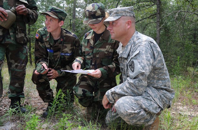 Soldiers volunteer to train Civil Air Patrol cadets