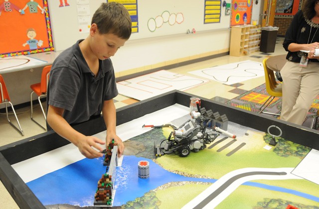 Schools use technology tools to boost learning