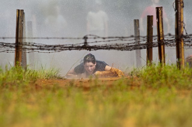 Fort Bragg teens play Soldiers for a day