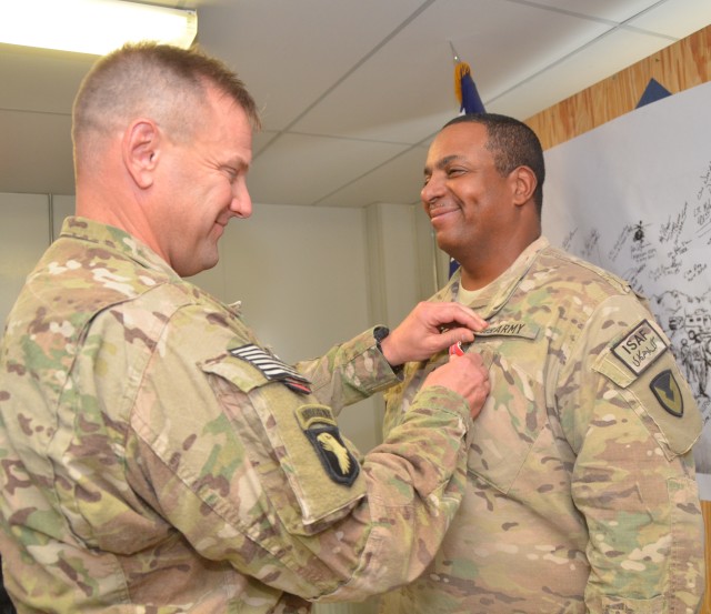 CSM White awarded Bronze Star Medal | Article | The United States Army