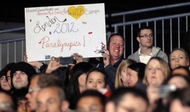 Cheering Paralympic judo competitors