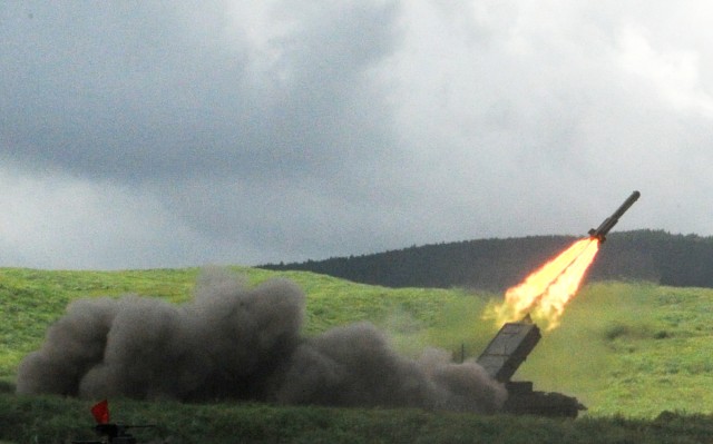 Fuji Firepower demo shows off Japanese defense force's weapons, aircraft capabilities