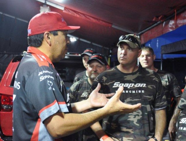 Soldiers, NHRA race team swap roles