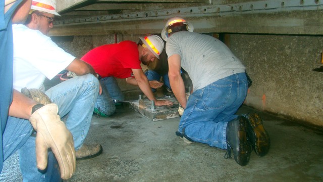 First-ever lock repair successfully completed by Tulsa District at Chouteau Lock 17