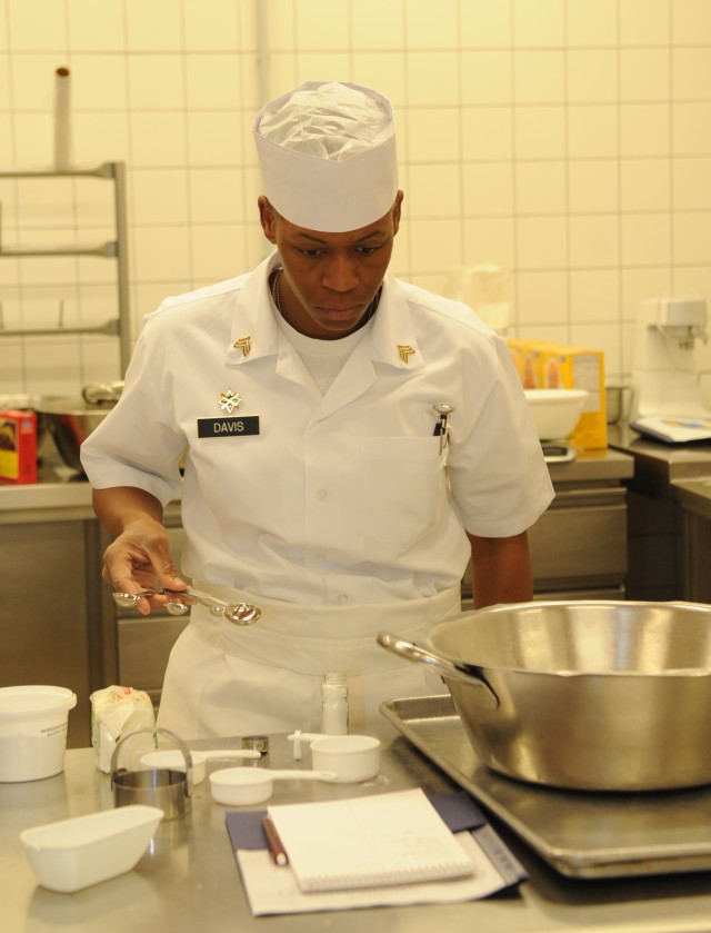 21st TSC selects culinary Soldier/NCO of the Year