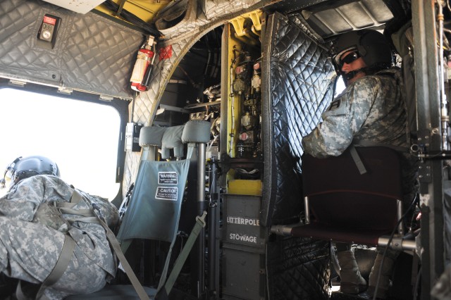 Division West trains Calif. Army National Guard aviators