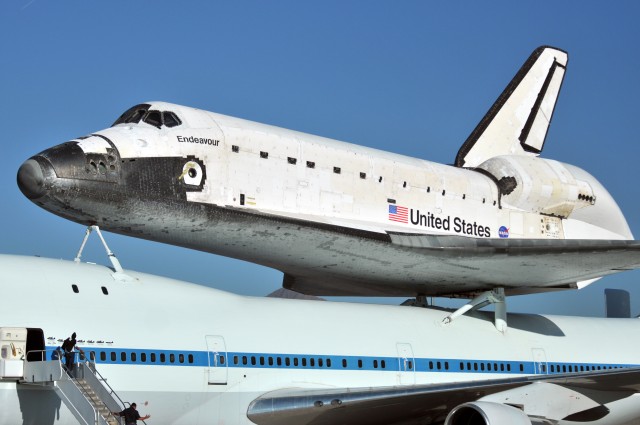 Space Shuttle lands at Fort Bliss