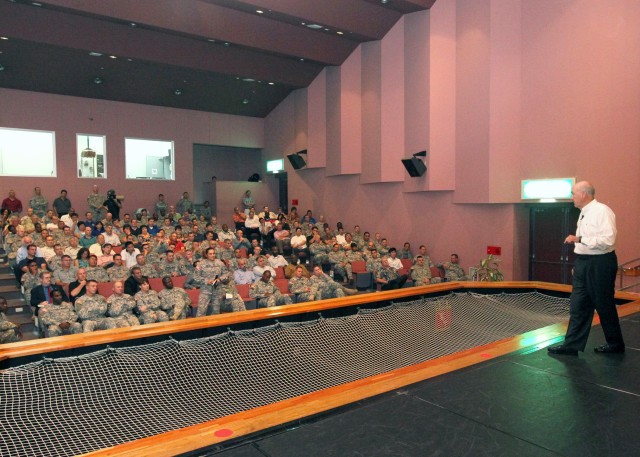 Assistant secretary of Army for Manpower, Reserve Affairs hosts forum at Camp Zama
