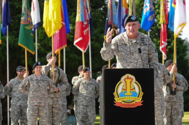 JBLM Welcomes 7th INF DIV Commander