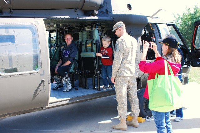 Task Force Tigershark hosts Family Members on Fort Drum 