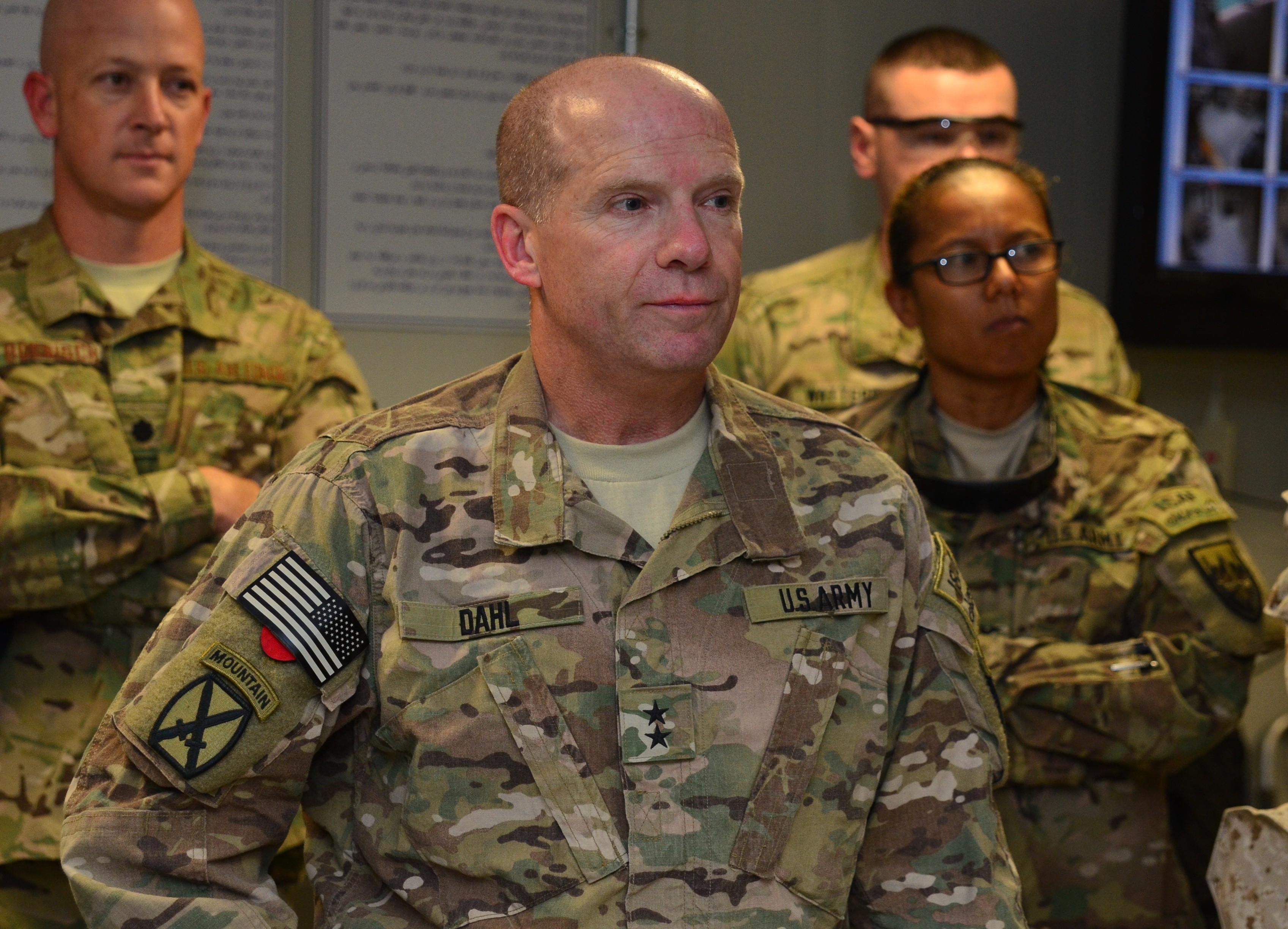 Maj. Gen. Dahl tours the DFIP | Article | The United States Army