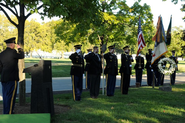Old Guard honors fallen MPs