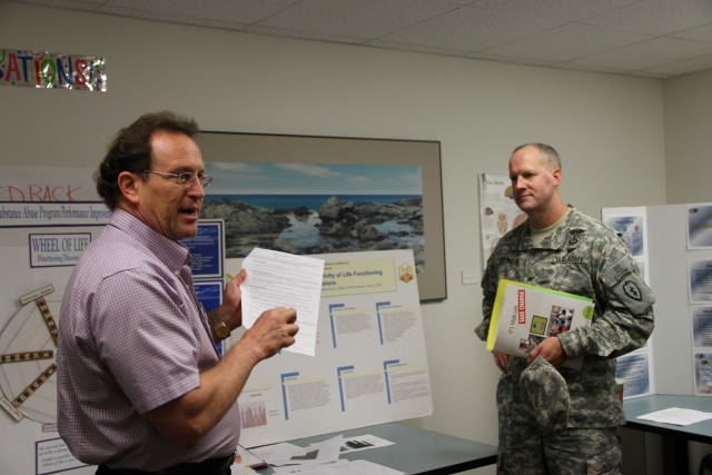 Schofield health clinic hosts terrain walk, educates Army leaders on behavioral health services