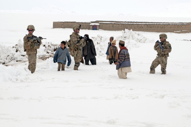 Afghan, U.S. forces 'clean the way' for residents in Shinkai district