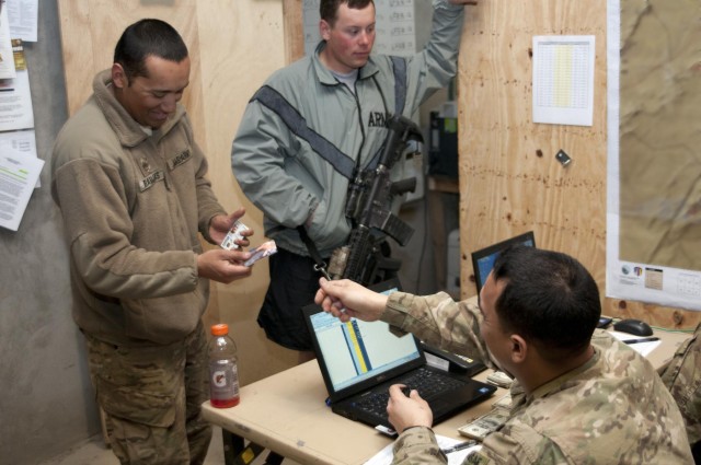 389th Finance goes where soldiers go to 'show them the money'