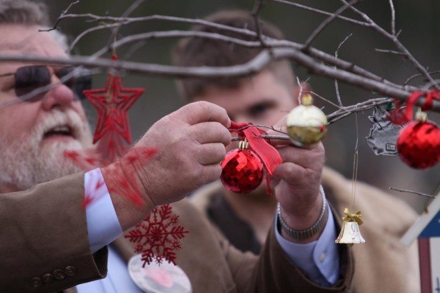Marine Division families, friends remember their fallen