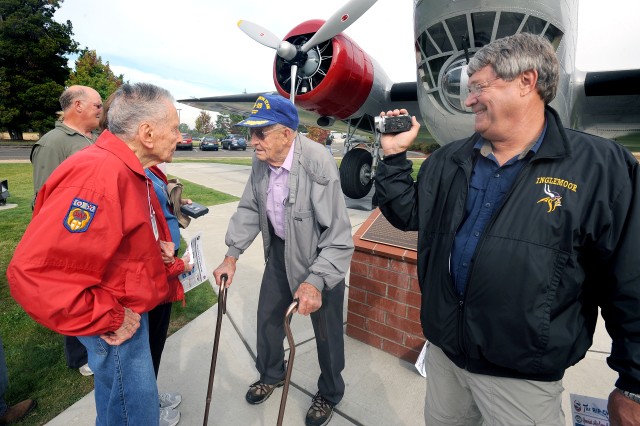 Veteran pilots reminisce