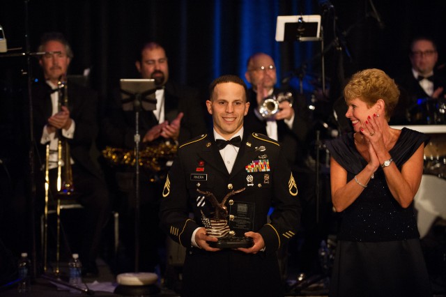 Chief of Staff of the Army Receives Award at Liberty USO 71st Anniversary Gala