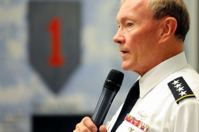 Gen. Dempsey visits the Big Red One team