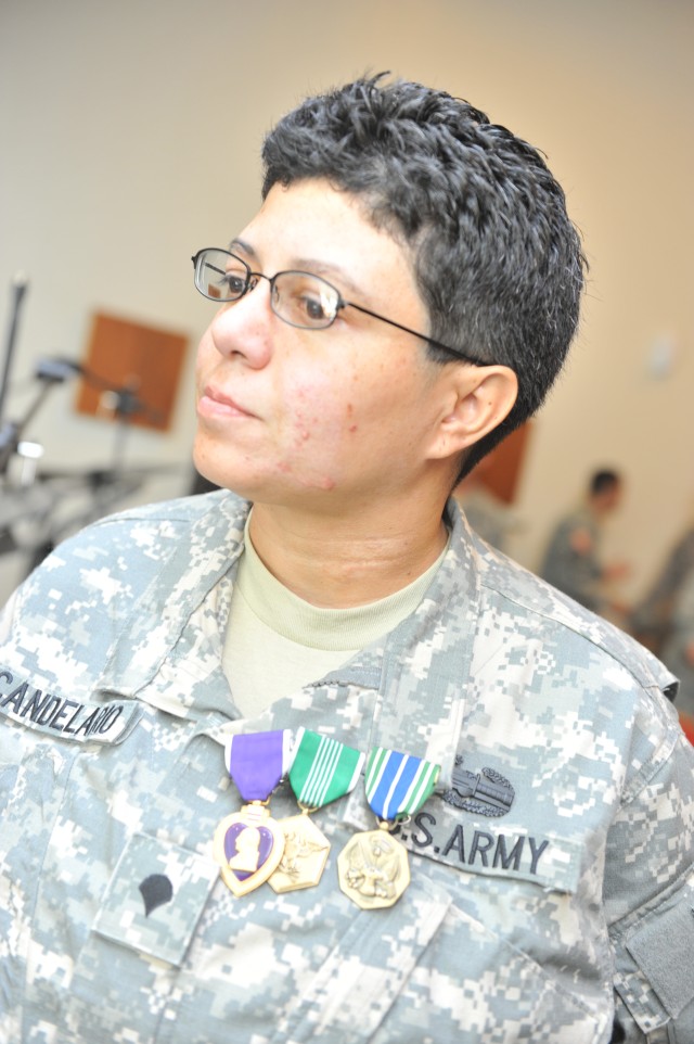 PR Soldier receives Purple Heart