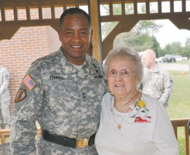 APG celebrates Gold Star Mother's Day
