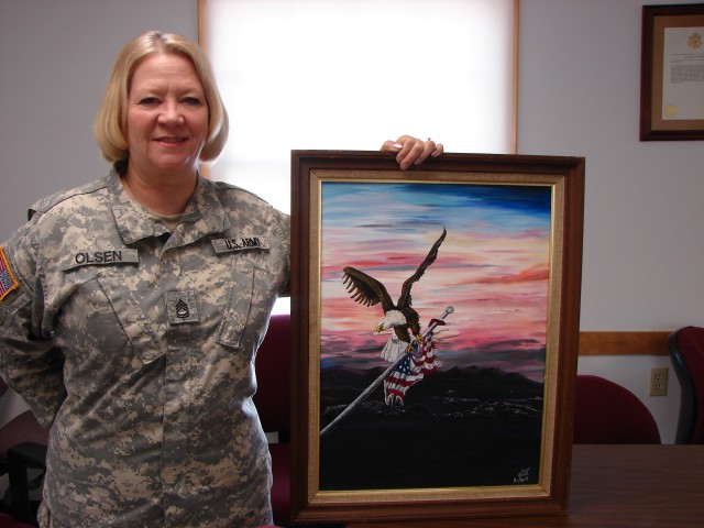 Fort McCoy Soldier awarded 2nd place in 2012 Army Arts & Crafts Contest