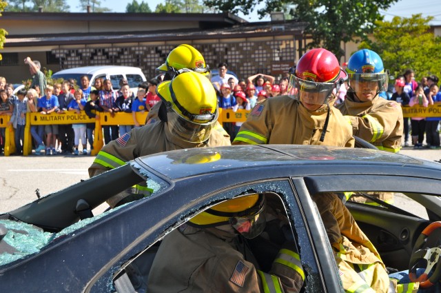 Yongsan children learn safety during fire prevention week