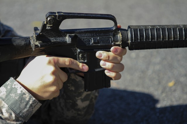 Army Reserve's youngest leaders develop, lead training during battle assembly