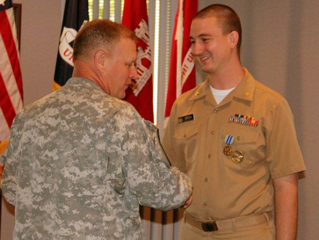 Public Health Service Officer receives Army Achievement Medal