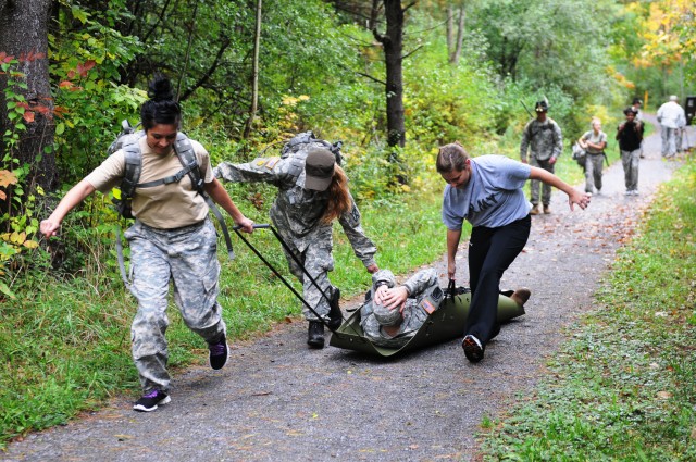 Simulated medical mission for Spouses Spur Ride