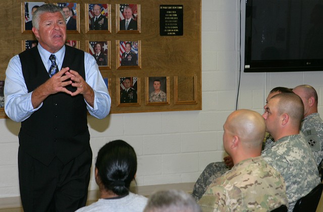 NBA ref, former undercover cop speaks to Soldiers