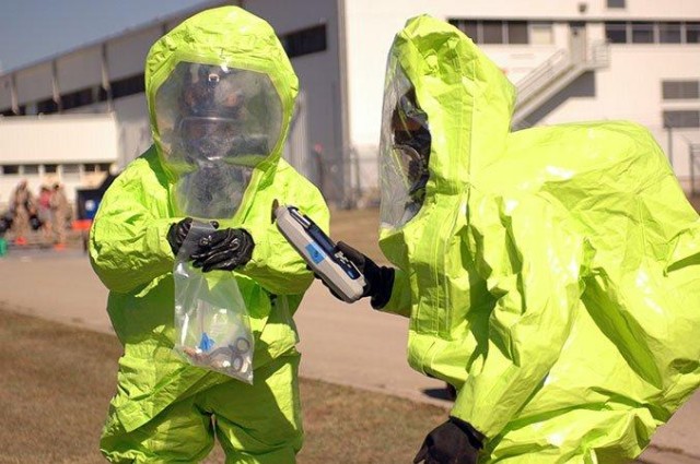 Soldiers utilize chem suits during equipment training