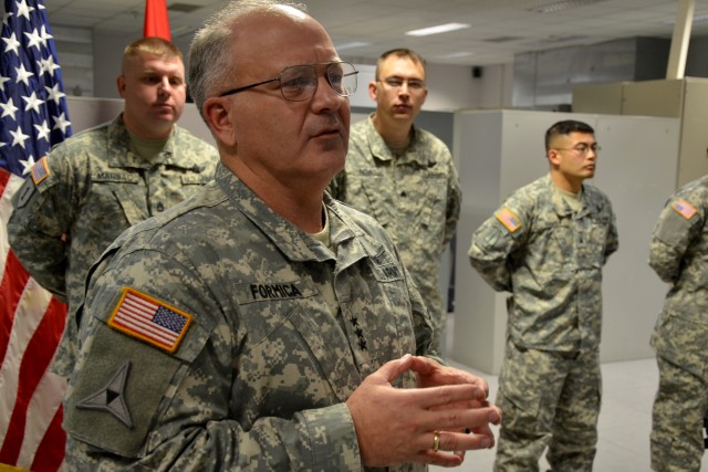 Senior leader support troops