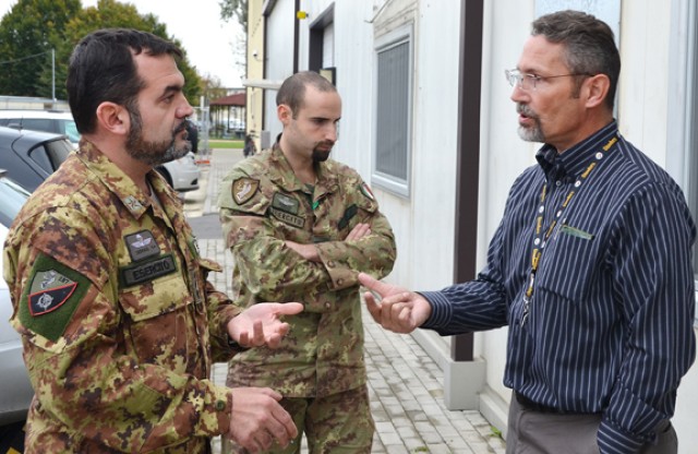 Folgore Brigade paratroopers add Italian flavor to Saber Junction 13 ...