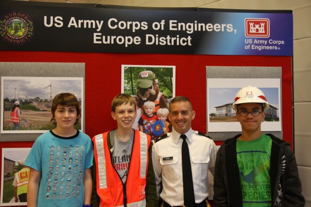 DoDDS students explore STEM fields, USACE opportunities at career fair